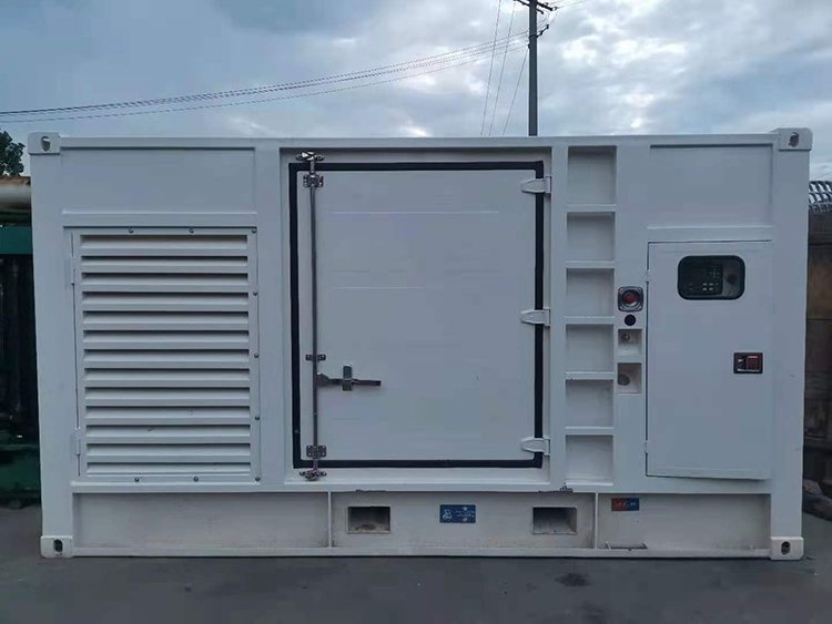 民乐电动机的启动电流过大可能会对电网造成什么影响？